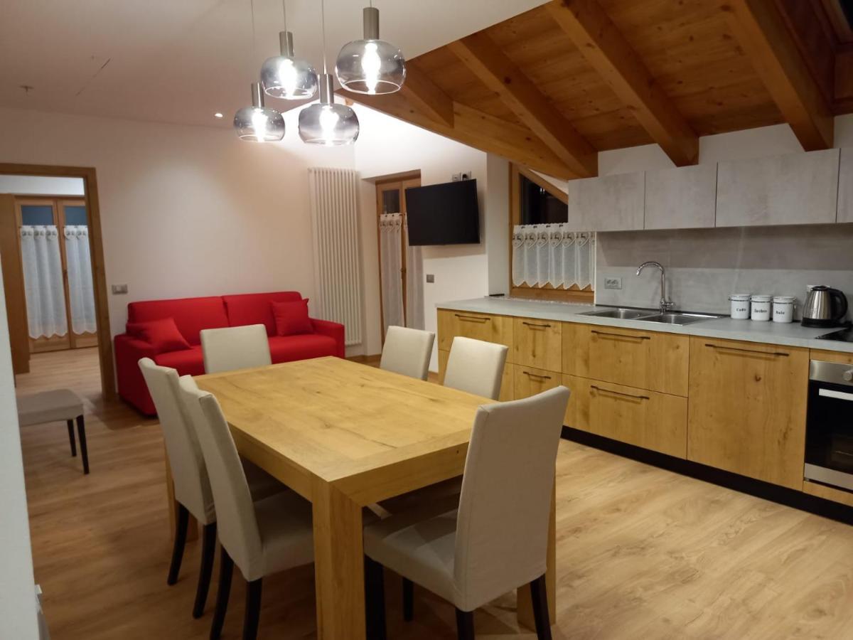 Appartamento Mansarda Patrizia E Franco Val Di Sole Commezzadura Exteriör bild