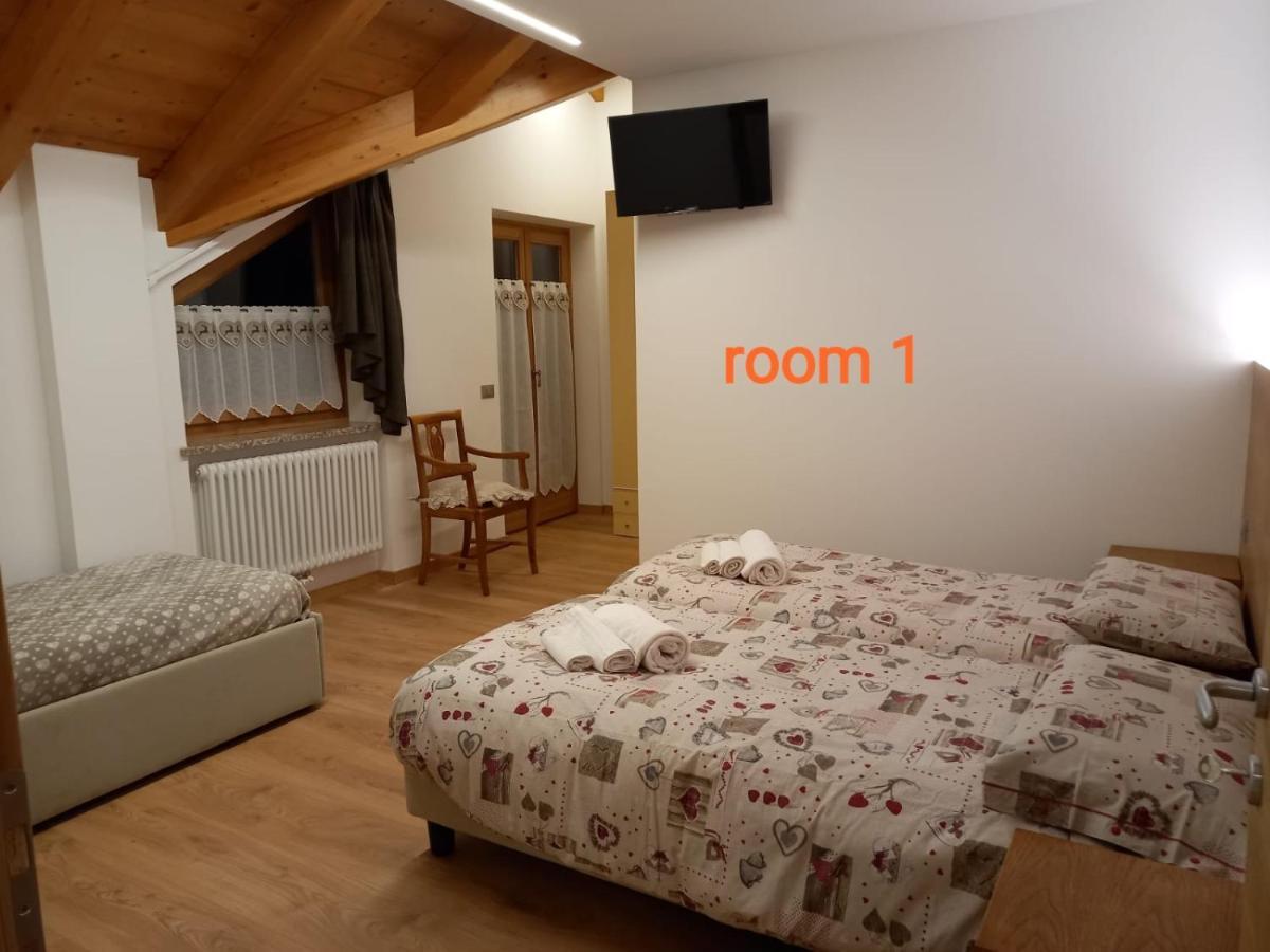 Appartamento Mansarda Patrizia E Franco Val Di Sole Commezzadura Exteriör bild